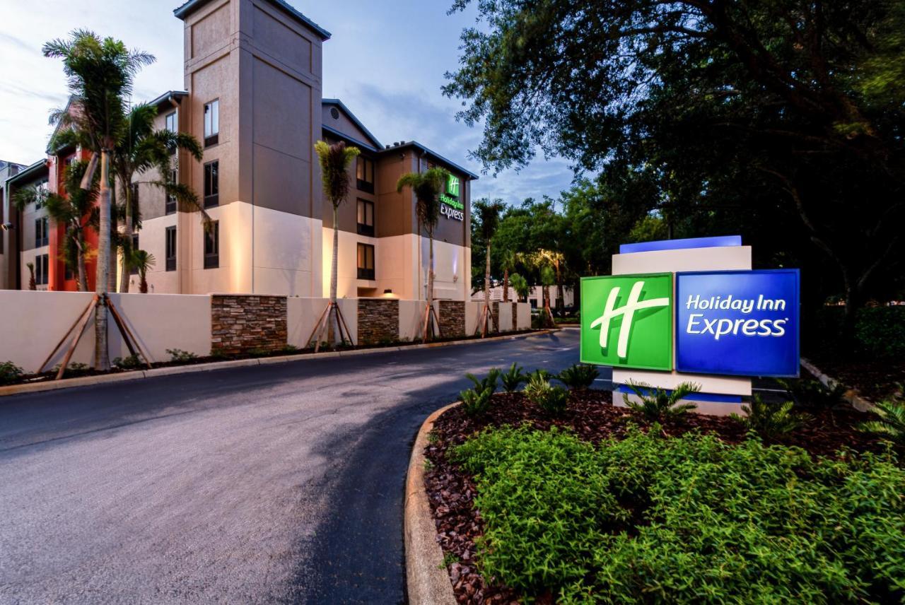 Holiday Inn Express Tampa-Brandon, An Ihg Hotel Экстерьер фото