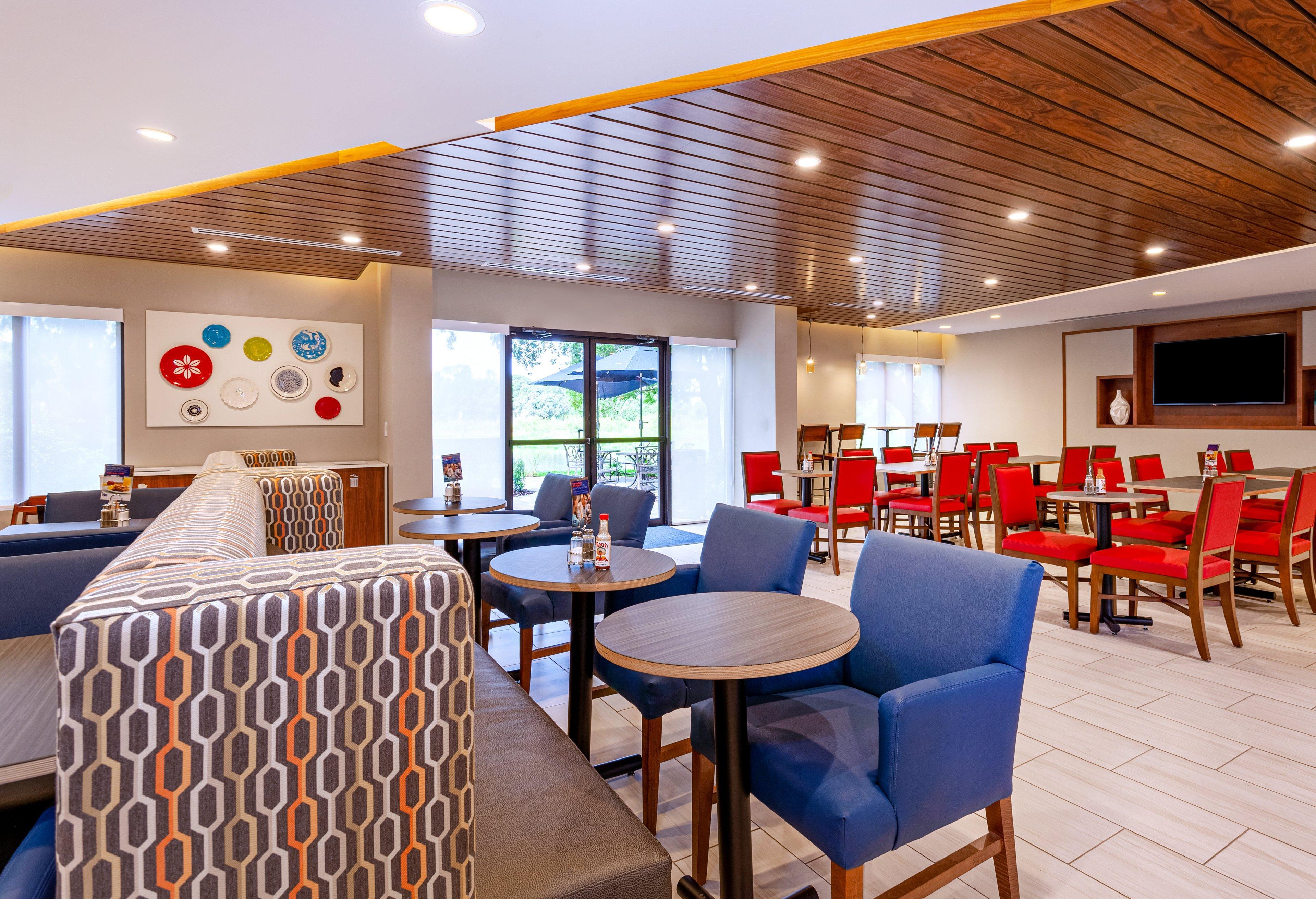 Holiday Inn Express Tampa-Brandon By Ihg Экстерьер фото
