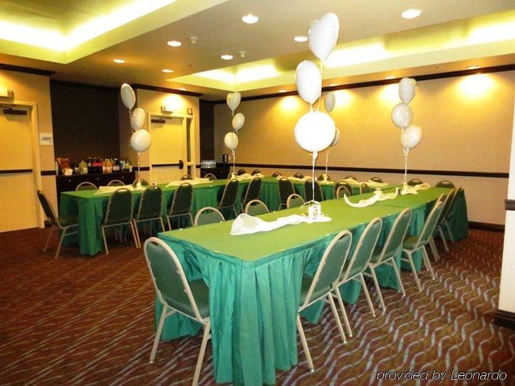 Holiday Inn Express Tampa-Brandon By Ihg Экстерьер фото