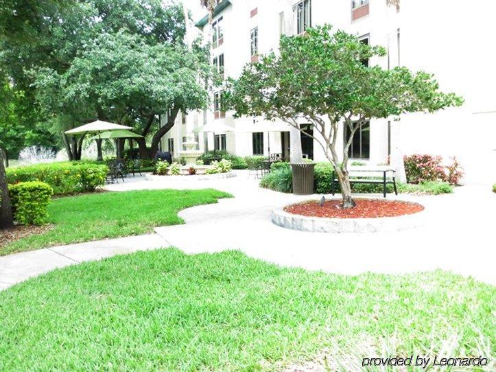 Holiday Inn Express Tampa-Brandon By Ihg Экстерьер фото