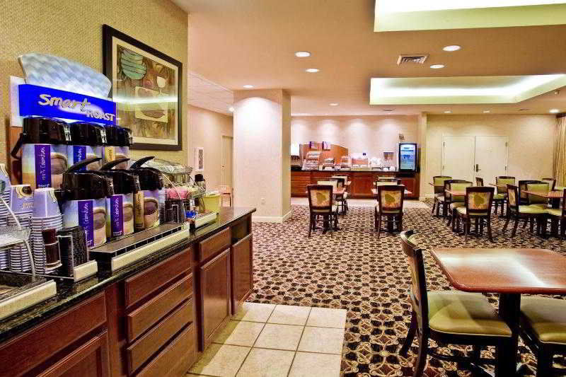 Holiday Inn Express Tampa-Brandon, An Ihg Hotel Экстерьер фото