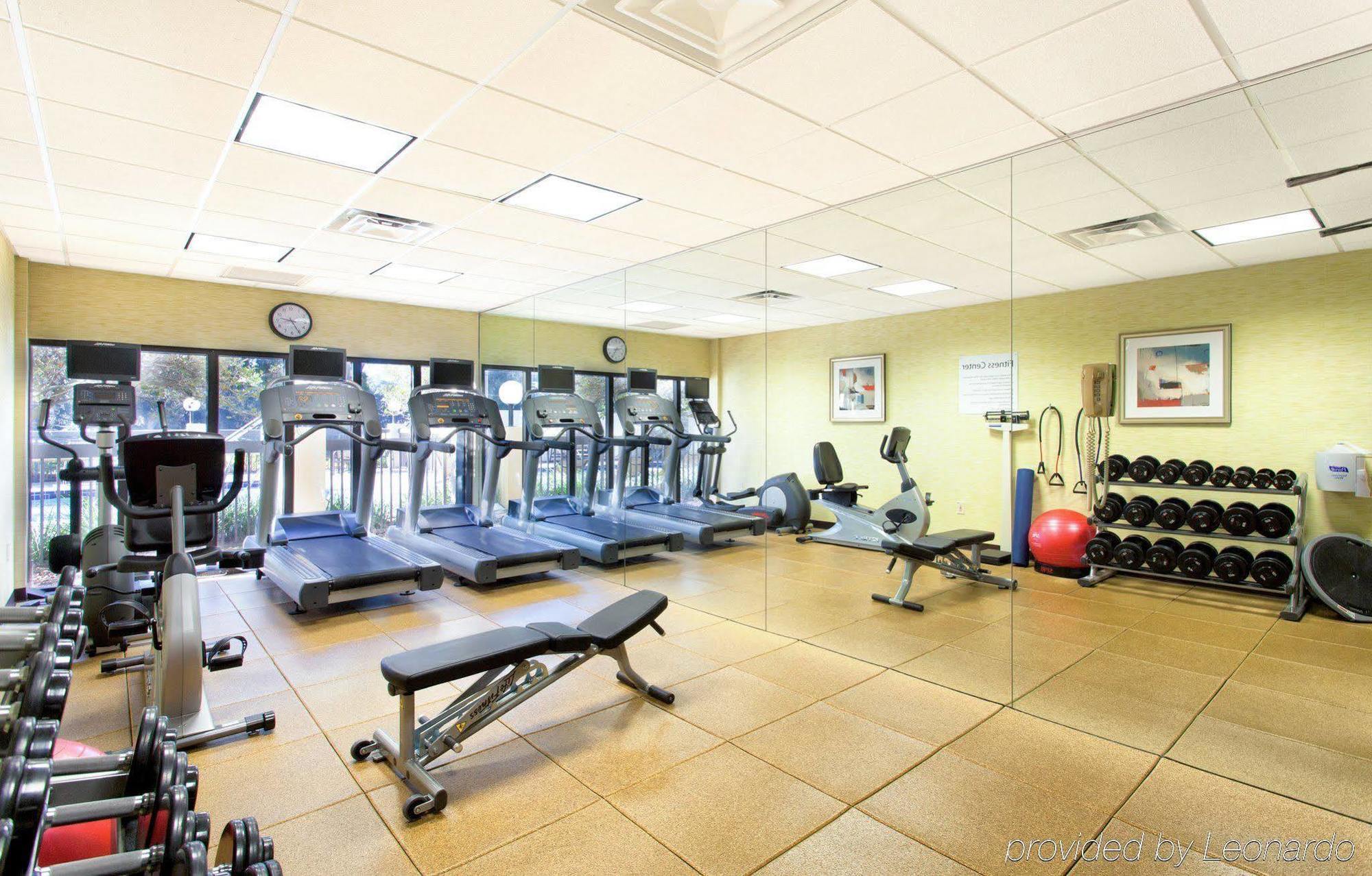 Holiday Inn Express Tampa-Brandon By Ihg Экстерьер фото