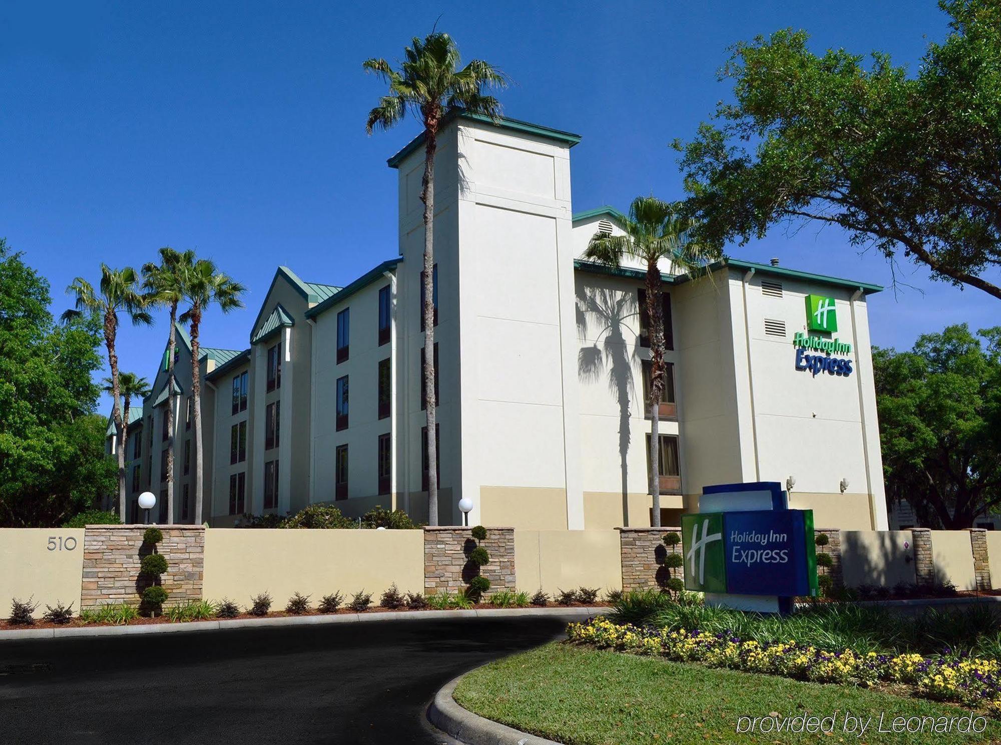 Holiday Inn Express Tampa-Brandon, An Ihg Hotel Экстерьер фото